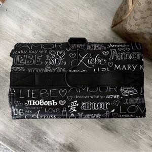Mary Kay | Travel Make-up Roll-Up Bag